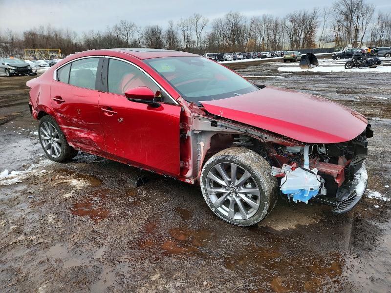 Фото 4 - MAZDA 3