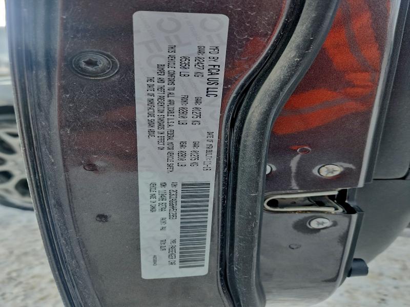 Фото 12 - CHRYSLER 300