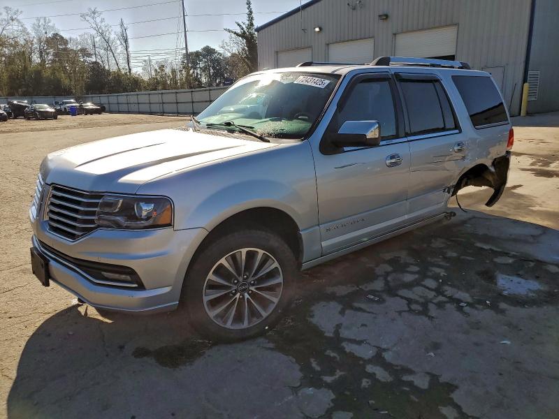 Фото 1 - LINCOLN NAVIGATOR