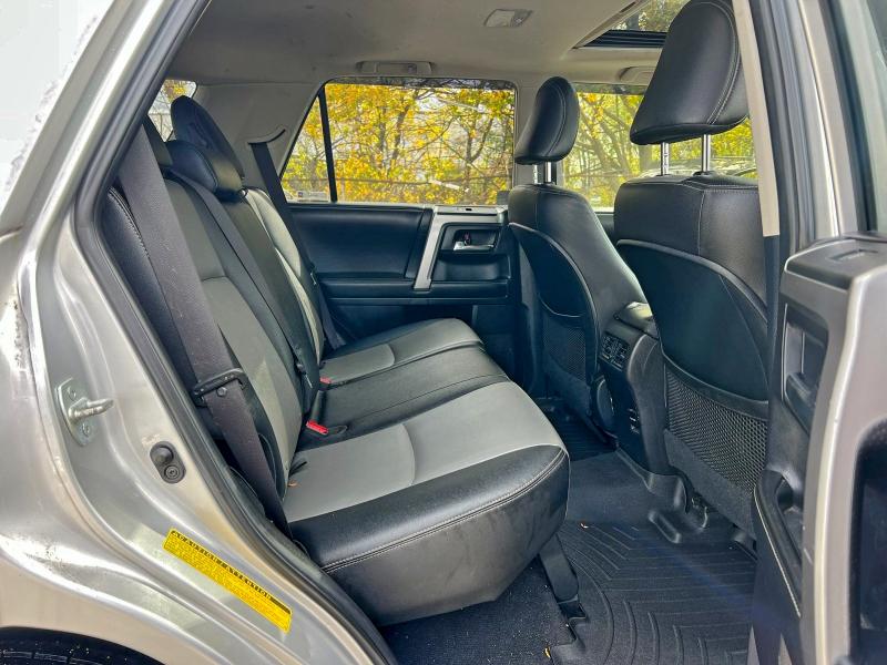 Фото 6 - TOYOTA 4RUNNER