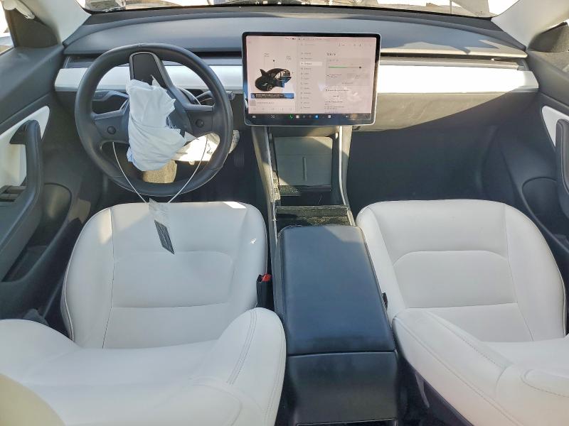 Фото 8 - TESLA MODEL 3