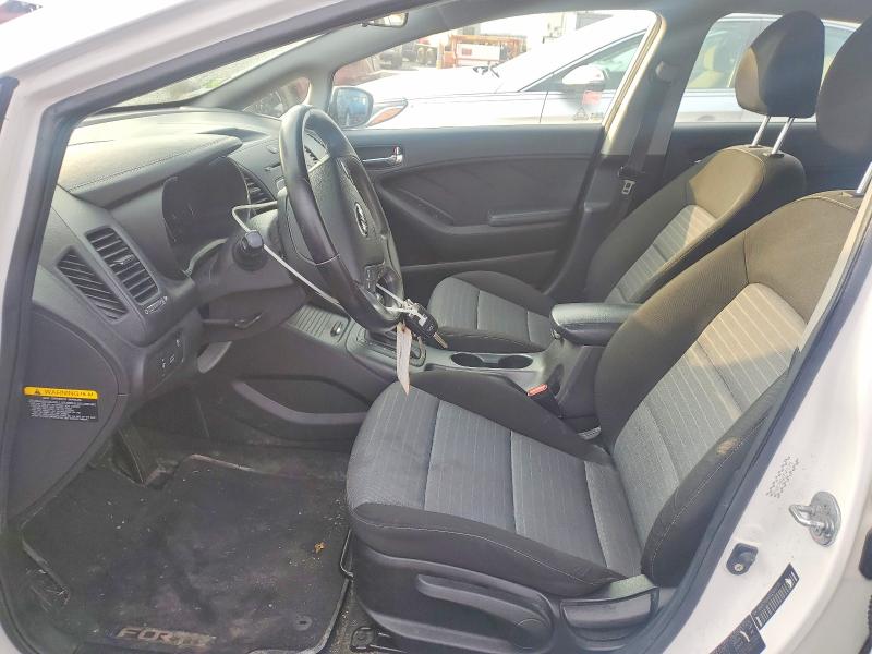 Фото 7 - KIA FORTE