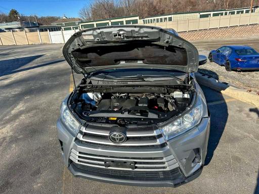 Фото 6 - TOYOTA HIGHLANDER