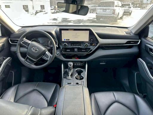 Фото 6 - TOYOTA HIGHLANDER