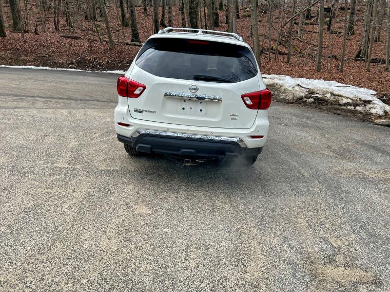 Фото 12 - NISSAN PATHFINDER