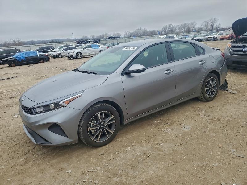 Фото 1 - KIA FORTE