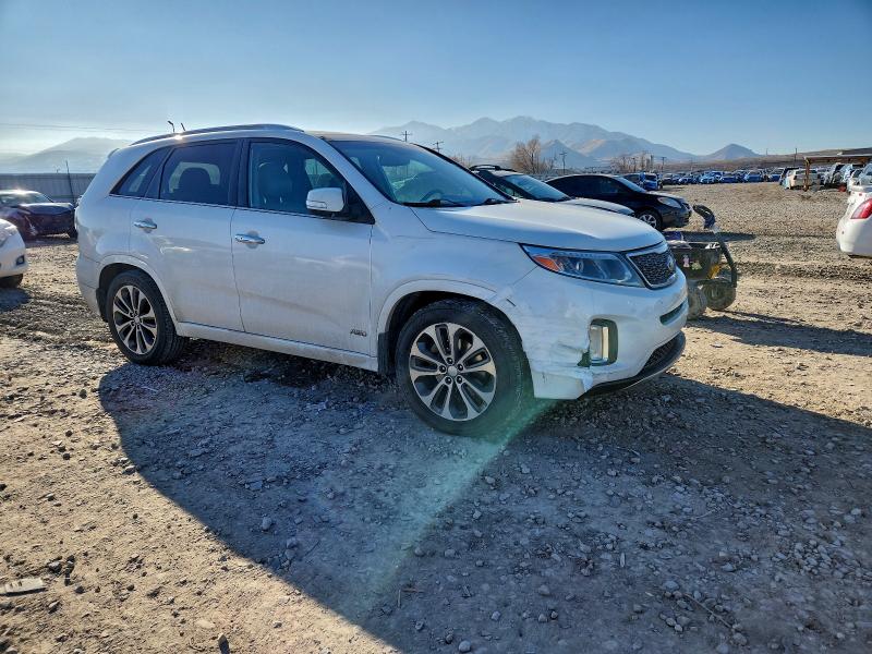 Фото 4 - KIA SORENTO