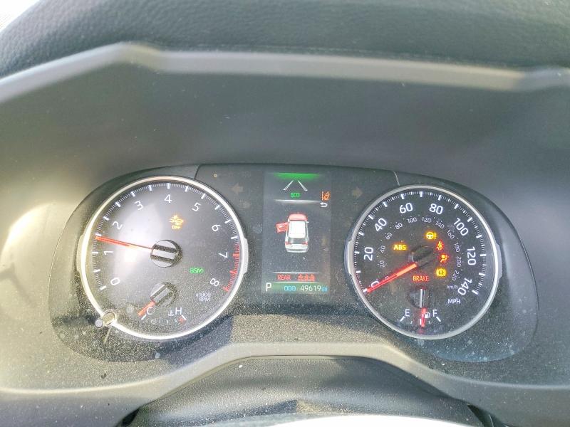 Фото 8 - TOYOTA RAV4