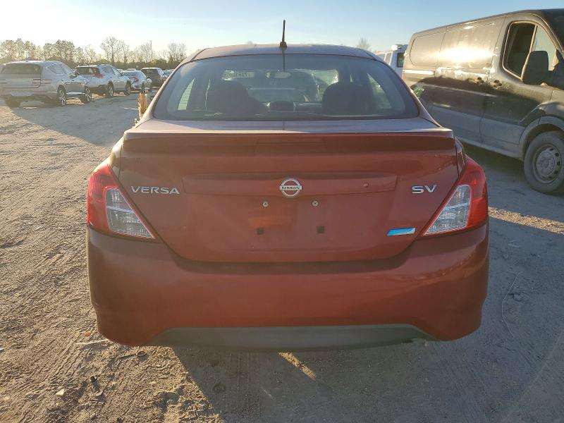 Фото 6 - NISSAN VERSA