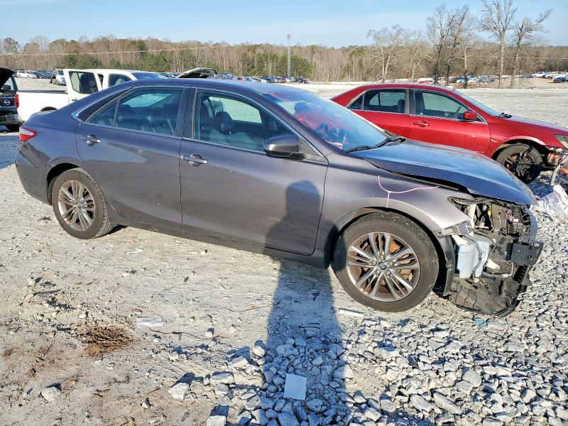 Фото 4 - TOYOTA CAMRY