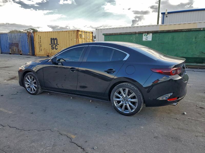 Фото 2 - MAZDA 3