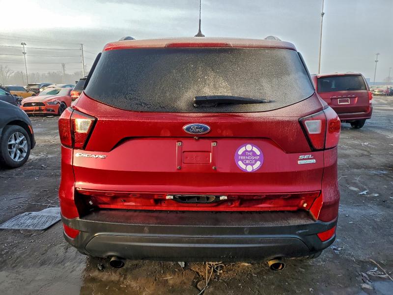 Фото 6 - FORD ESCAPE