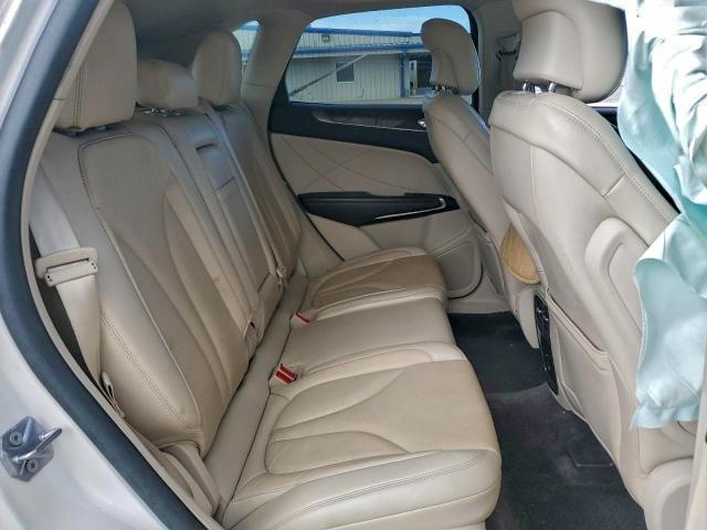 Фото 11 - LINCOLN MKC