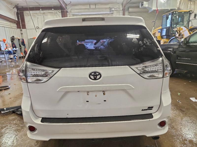 Фото 6 - TOYOTA SIENNA