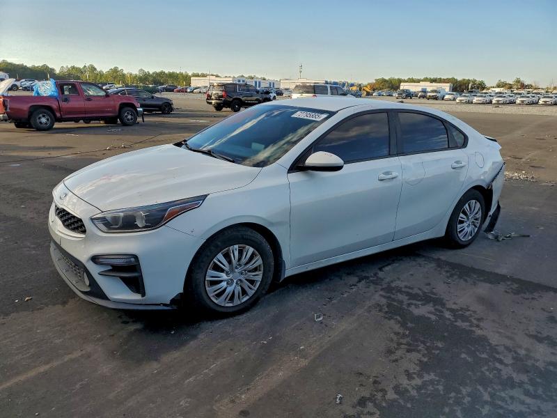 Фото 1 - KIA FORTE