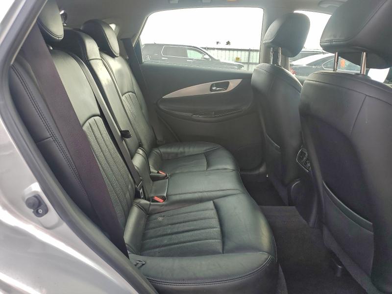 Фото 11 - INFINITI QX50