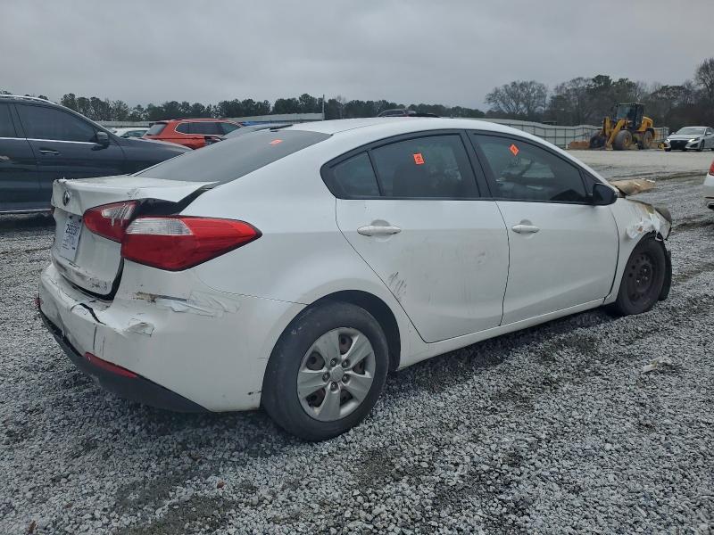 Фото 3 - KIA FORTE