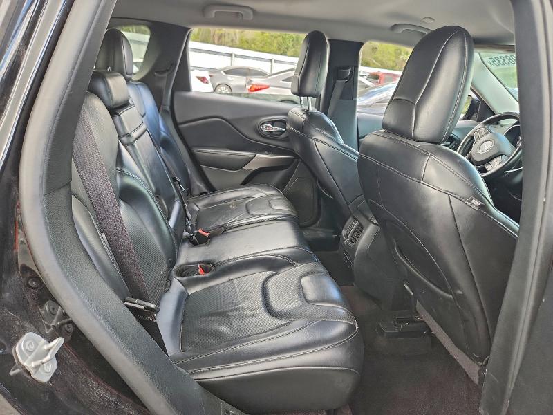 Фото 11 - JEEP GRAND CHER