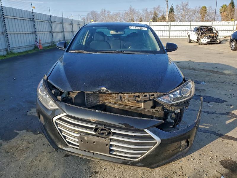 Фото 5 - HYUNDAI ELANTRA