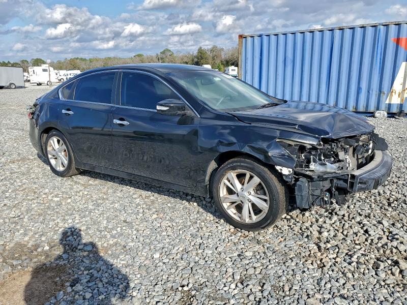 Фото 4 - NISSAN ALTIMA