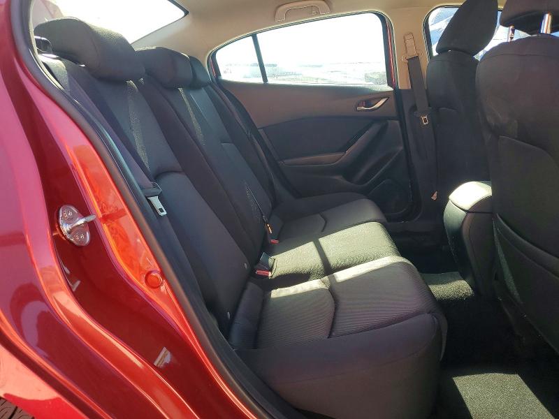 Фото 10 - MAZDA 3