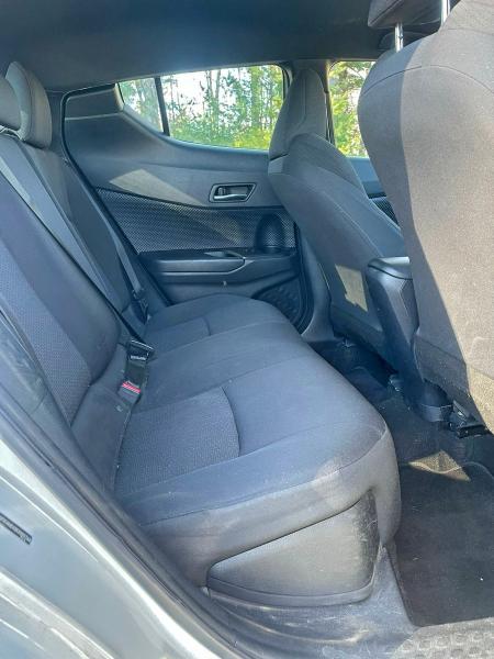 Фото 6 - TOYOTA C-HR