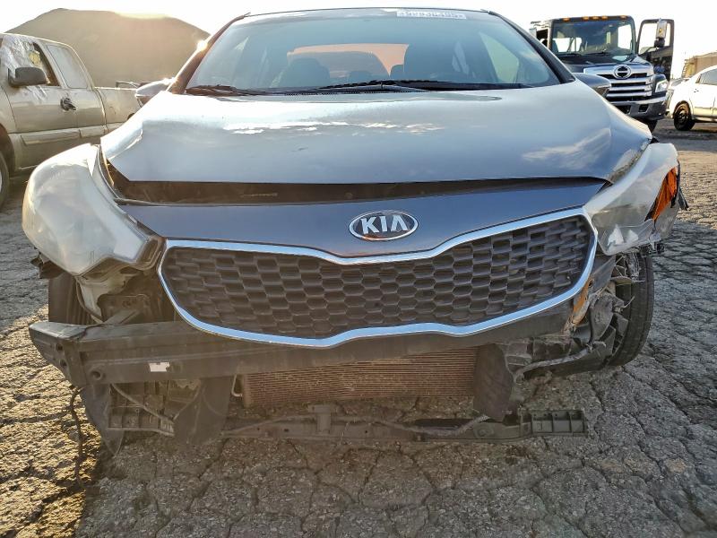 Фото 5 - KIA FORTE