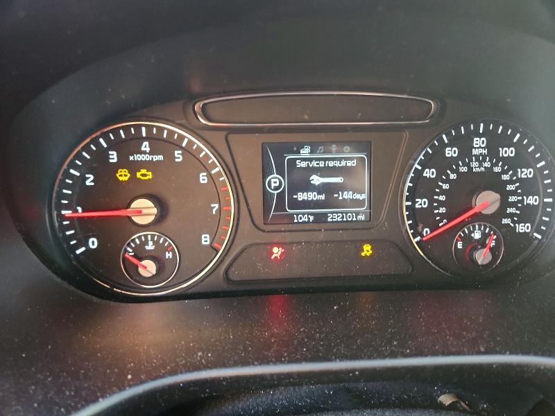 Фото 9 - KIA SORENTO