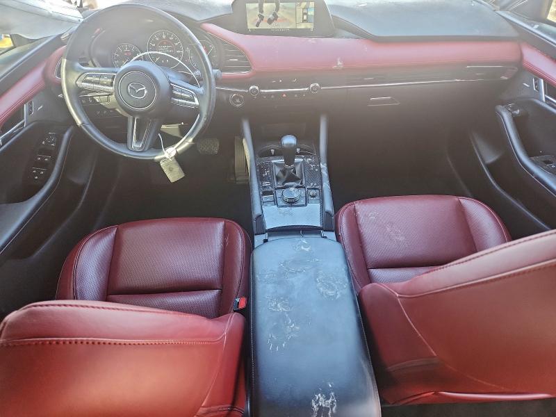 Фото 8 - MAZDA 3