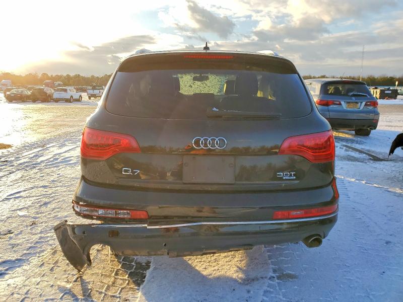 Фото 6 - AUDI Q7