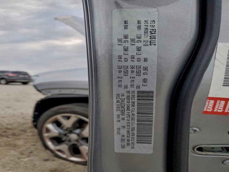 Фото 13 - JEEP COMPASS