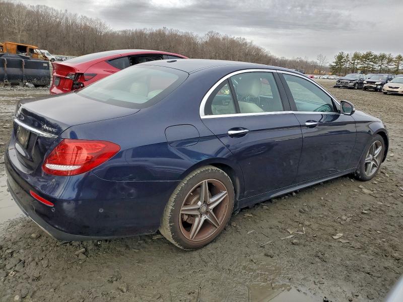 Фото 3 - MERCEDES-BENZ E-CLASS