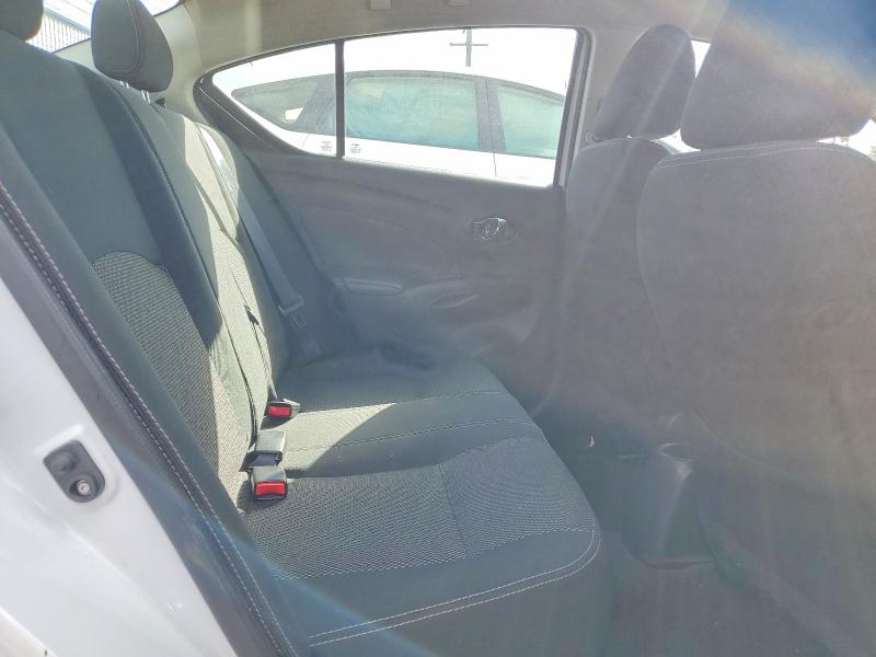 Фото 10 - NISSAN VERSA