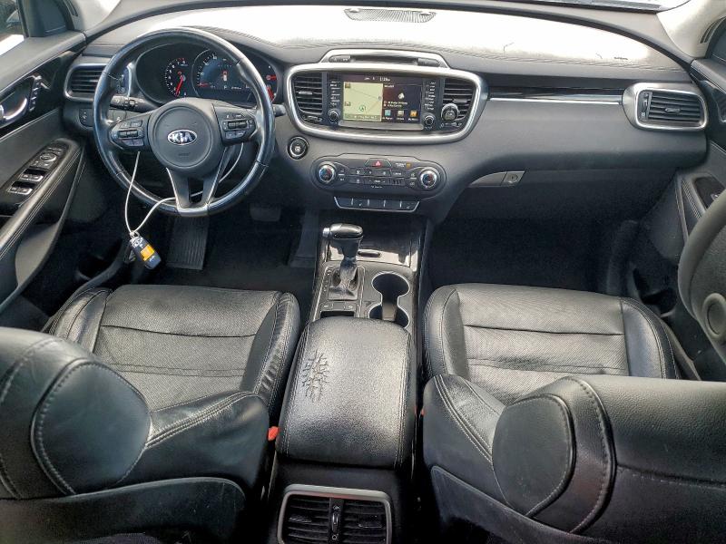 Фото 8 - KIA SORENTO