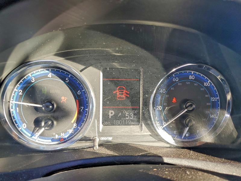 Фото 9 - TOYOTA COROLLA