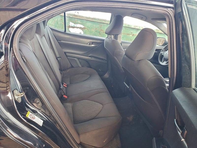 Фото 10 - TOYOTA CAMRY