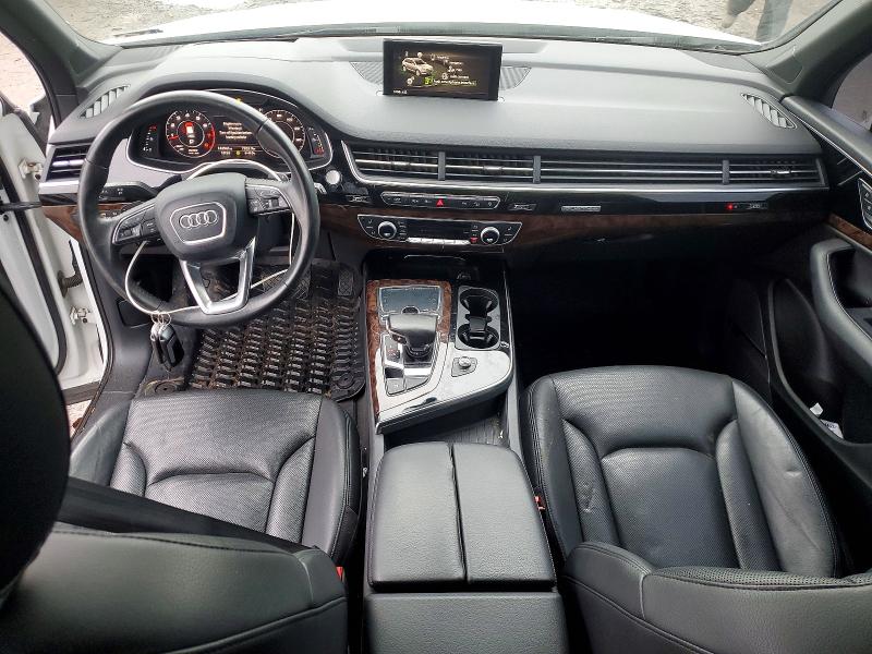 Фото 8 - AUDI Q7