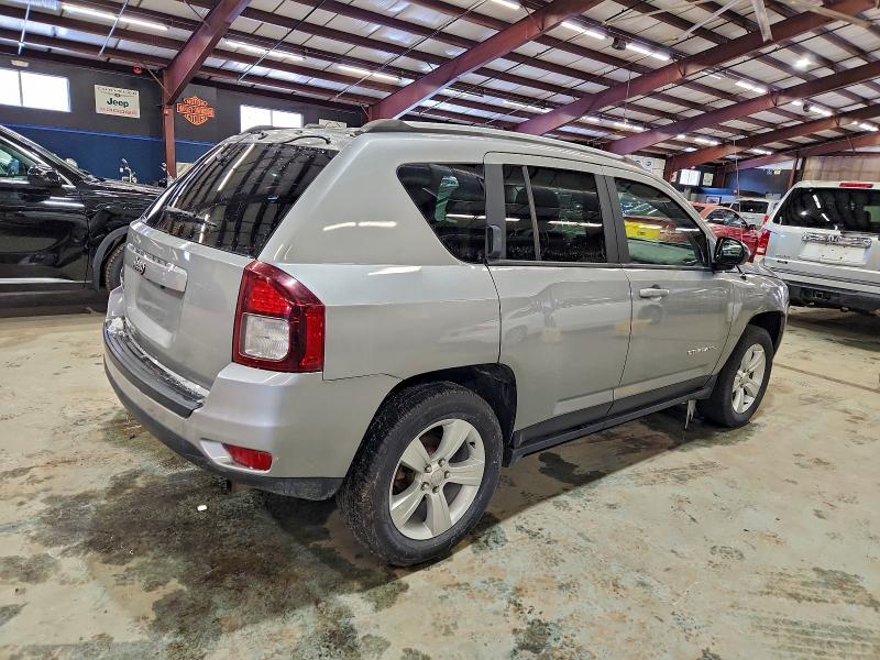 Фото 3 - JEEP COMPASS