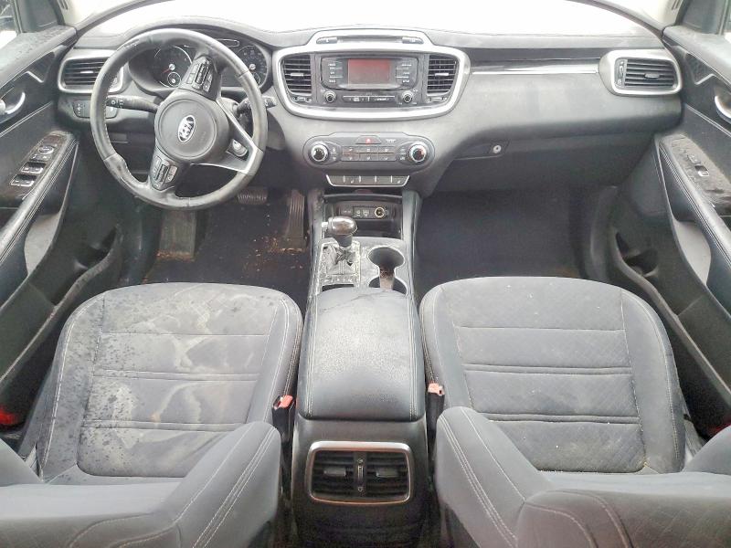 Фото 8 - KIA SORENTO