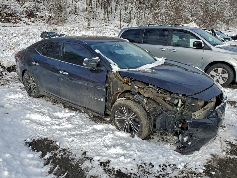 Фото 4 - NISSAN MAXIMA