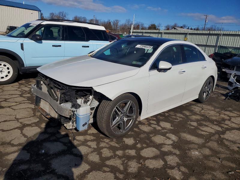 Фото 1 - MERCEDES-BENZ A-CLASS