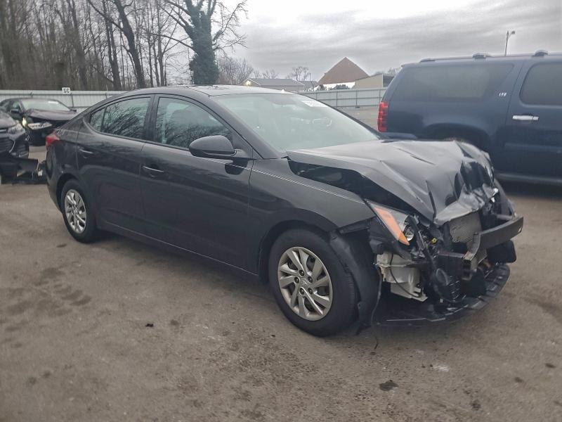 Фото 4 - HYUNDAI ELANTRA