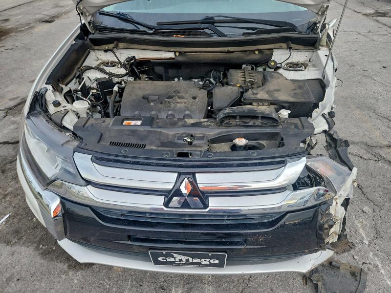 Фото 12 - MITSUBISHI OUTLANDER