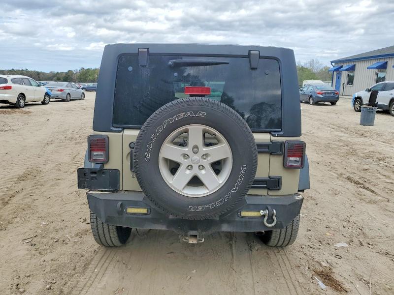 Фото 6 - JEEP WRANGLER