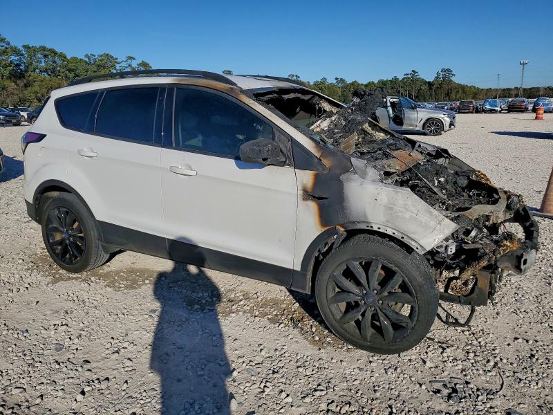 Фото 4 - FORD ESCAPE