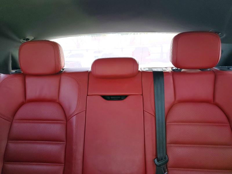 Фото 10 - PORSCHE MACAN