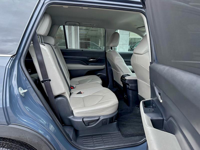 Фото 6 - TOYOTA GRAND HIGH