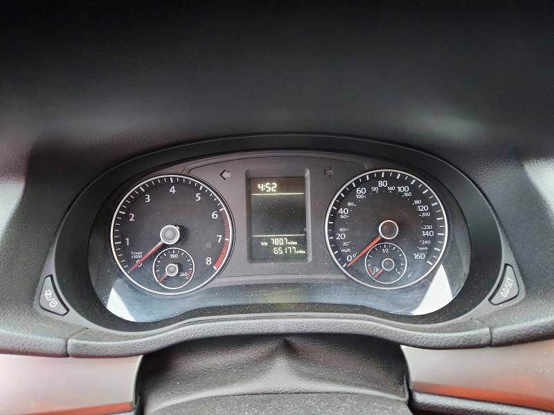 Фото 9 - VOLKSWAGEN PASSAT