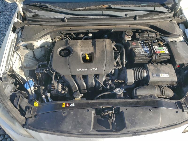 Фото 11 - HYUNDAI ELANTRA