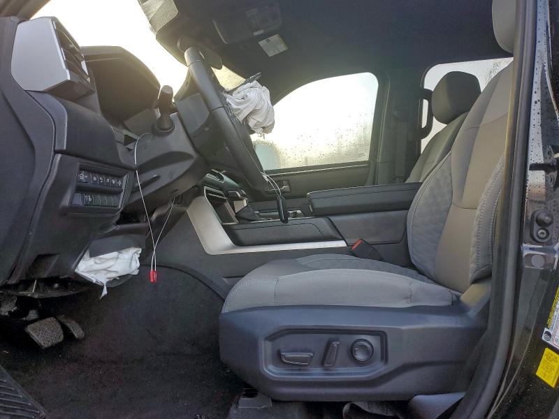 Фото 7 - TOYOTA TUNDRA